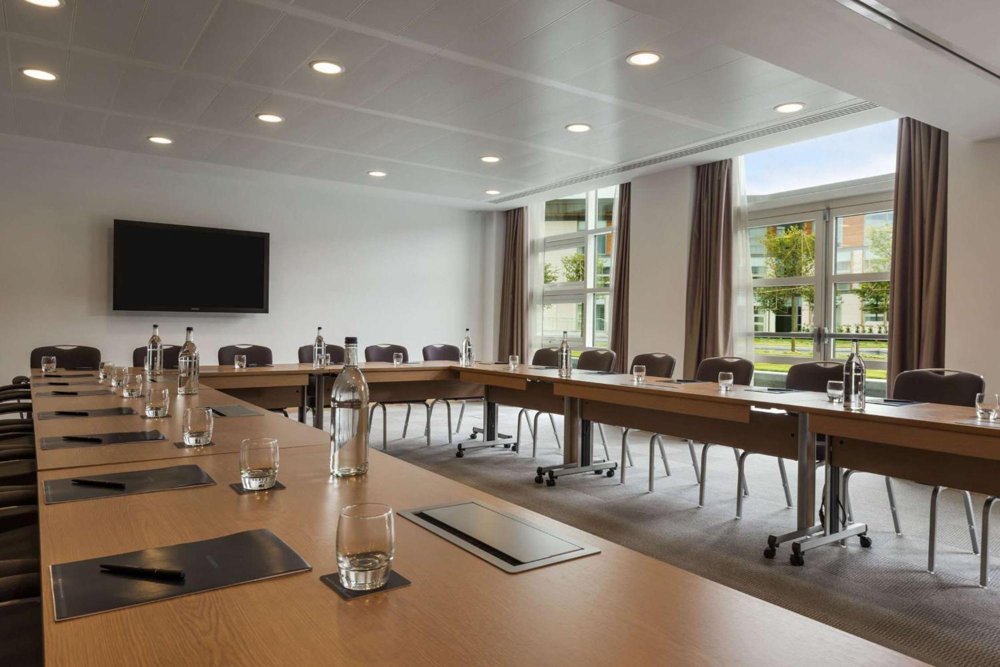 Hilton At St George's Park 4*